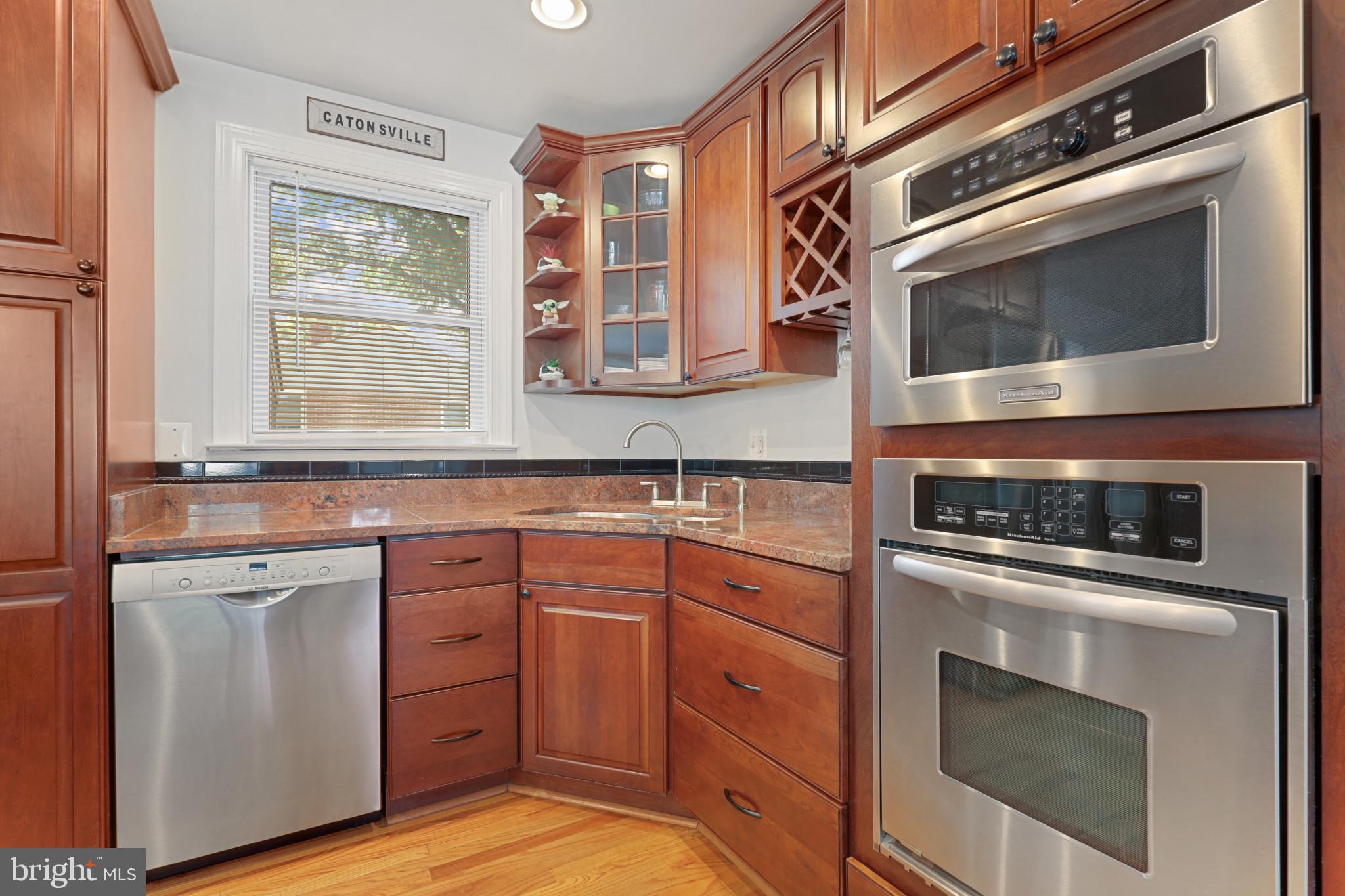 INGLEWOOD - Residential