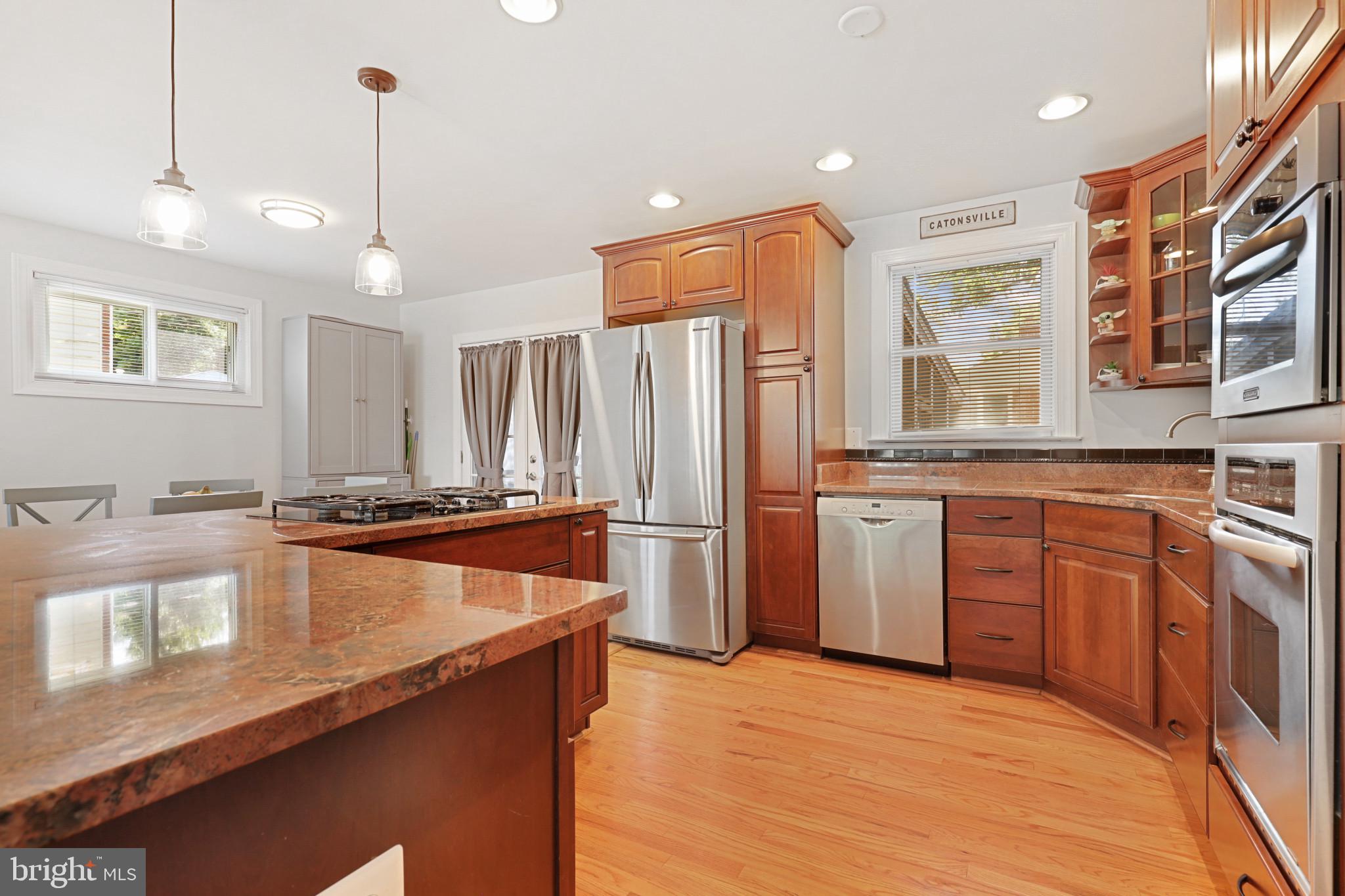 INGLEWOOD - Residential