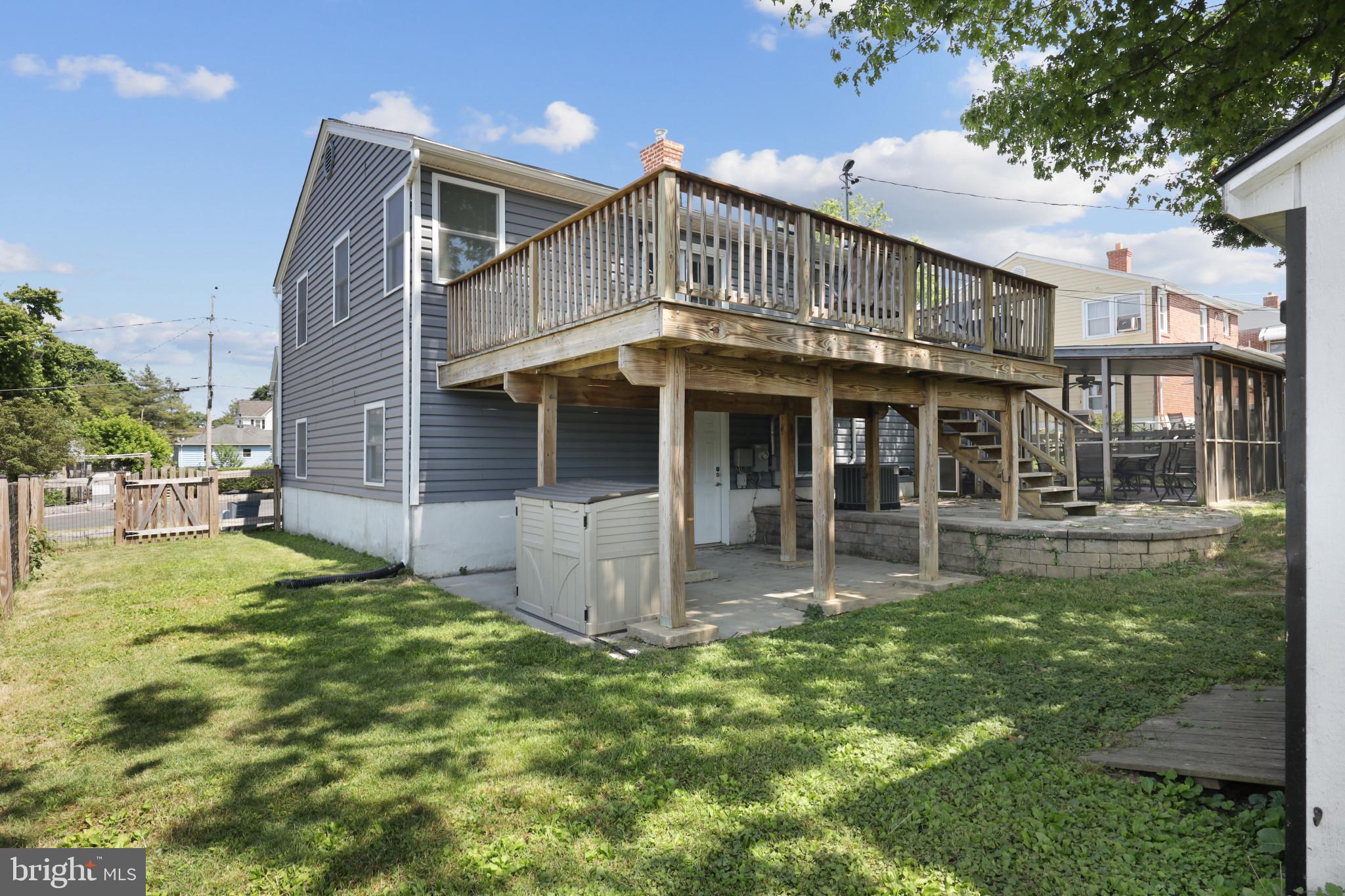 INGLEWOOD - Residential