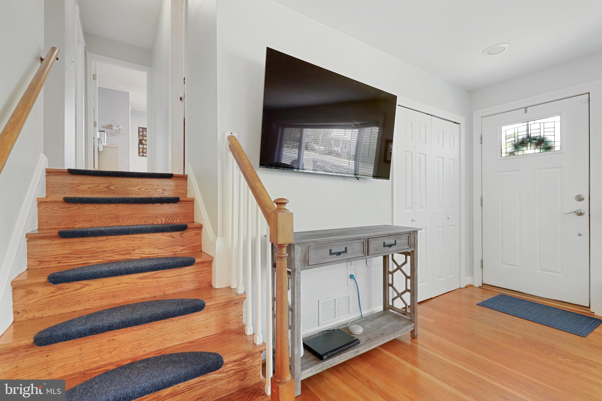 INGLEWOOD - Residential