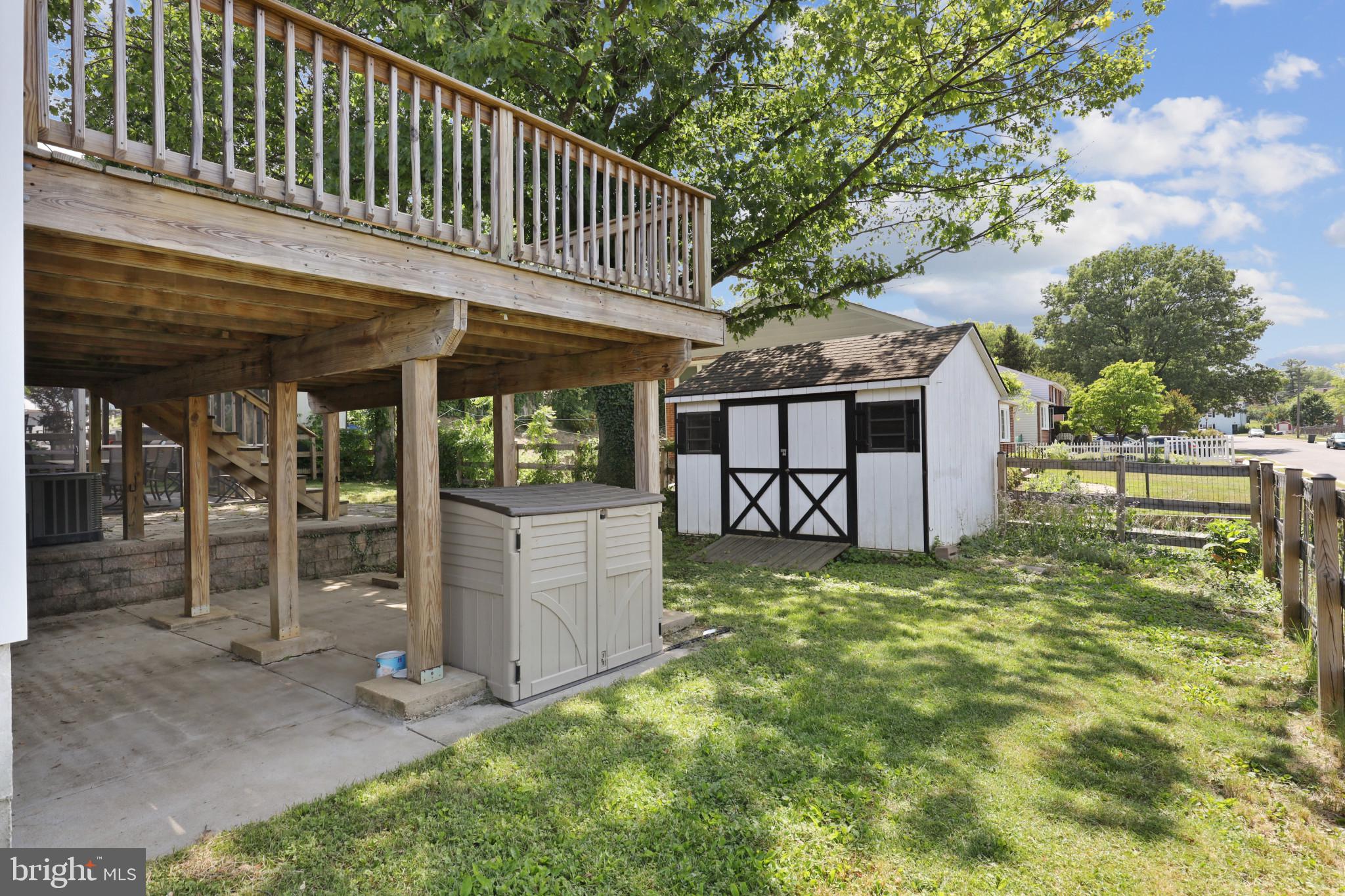 INGLEWOOD - Residential