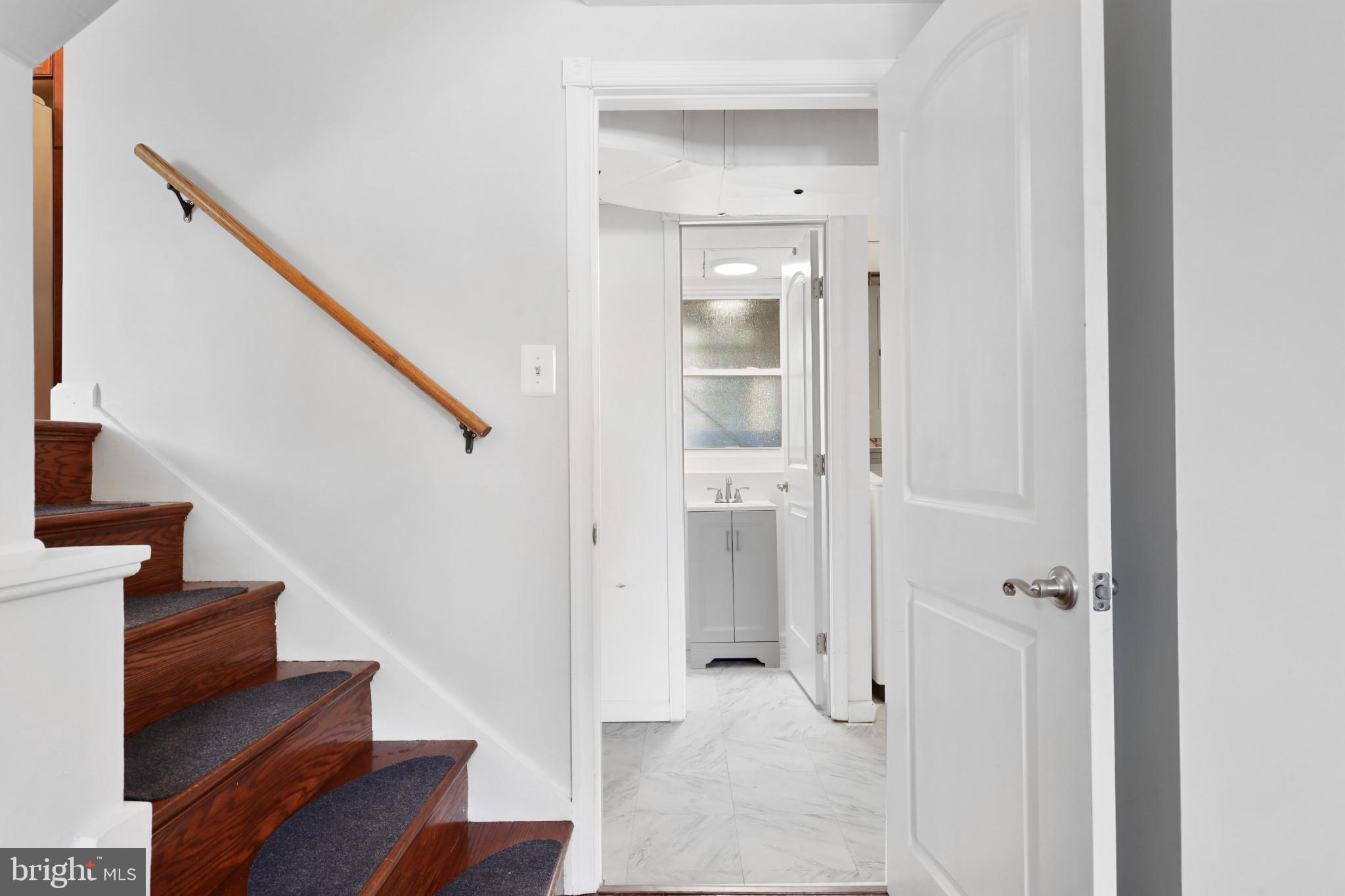 INGLEWOOD - Residential