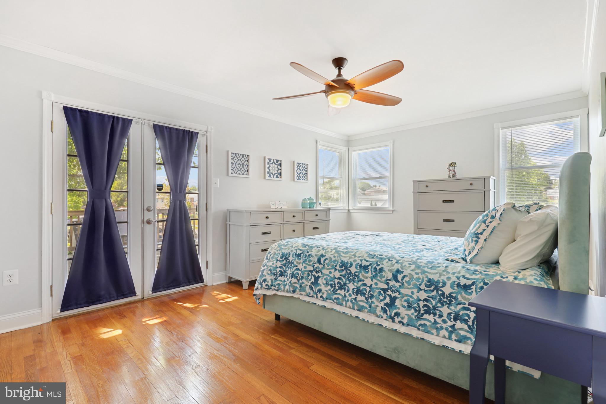 INGLEWOOD - Residential