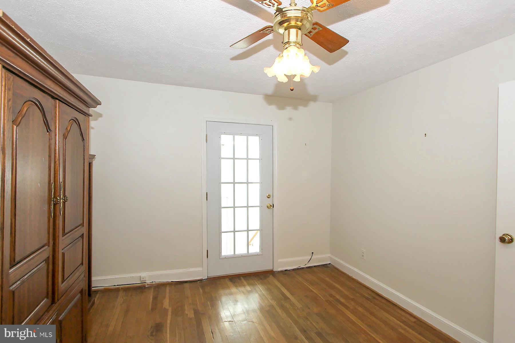 BARNESVILLE OUTSIDE - Residential