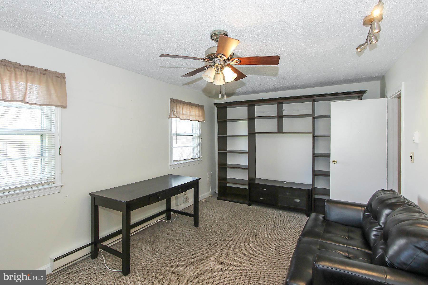 BARNESVILLE OUTSIDE - Residential