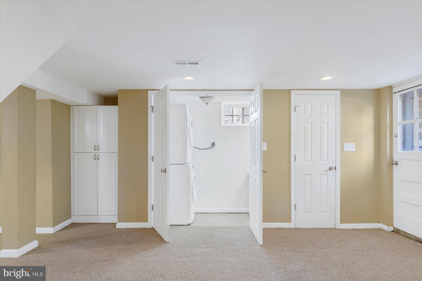 LAURELDALE - Residential