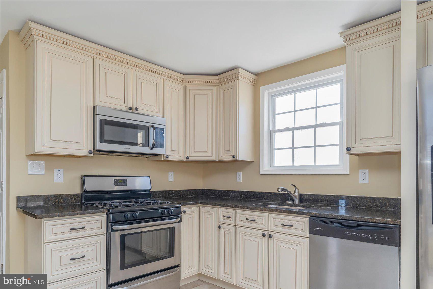 LAURELDALE - Residential