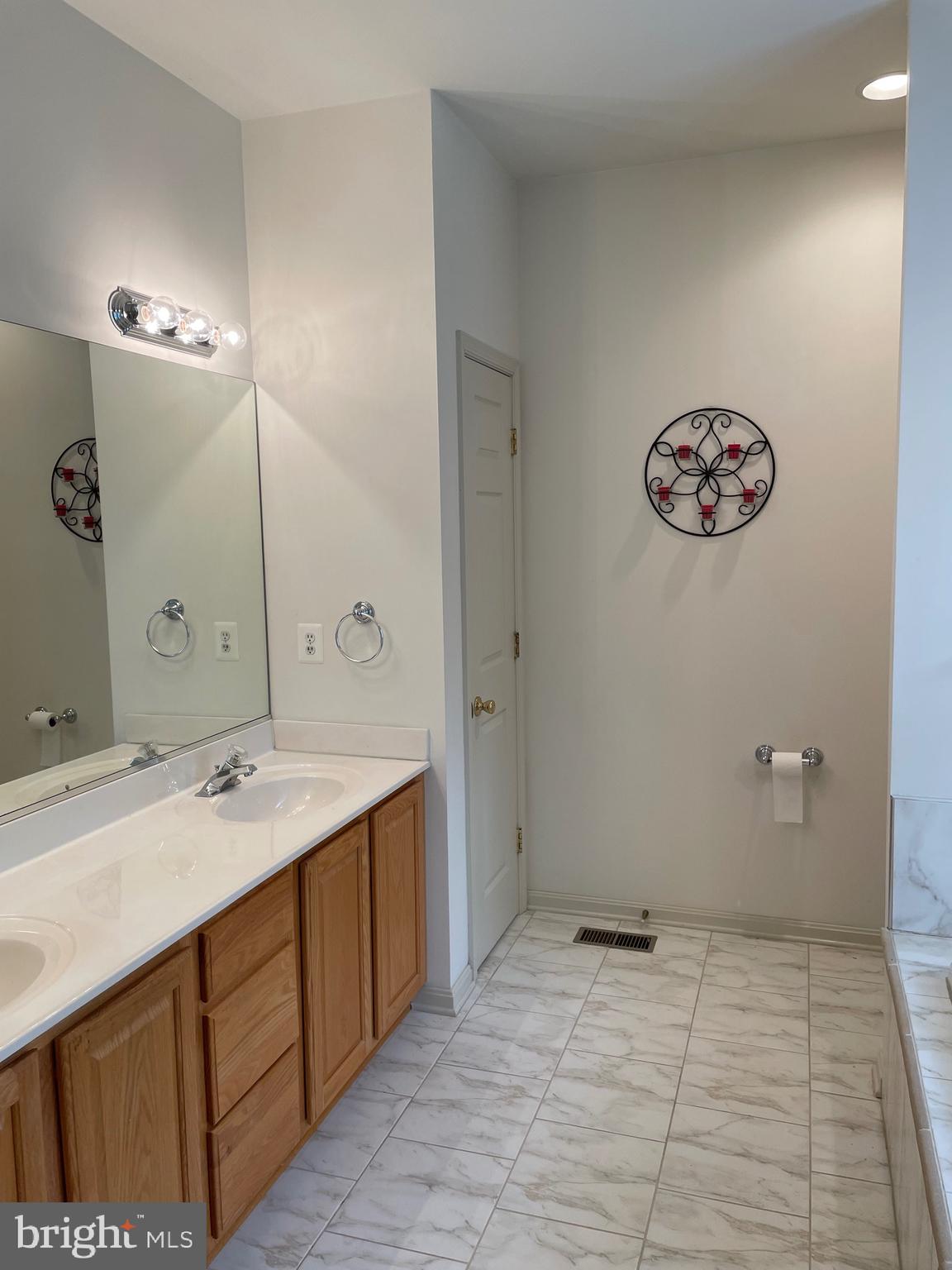 HOPELANDS - Residential