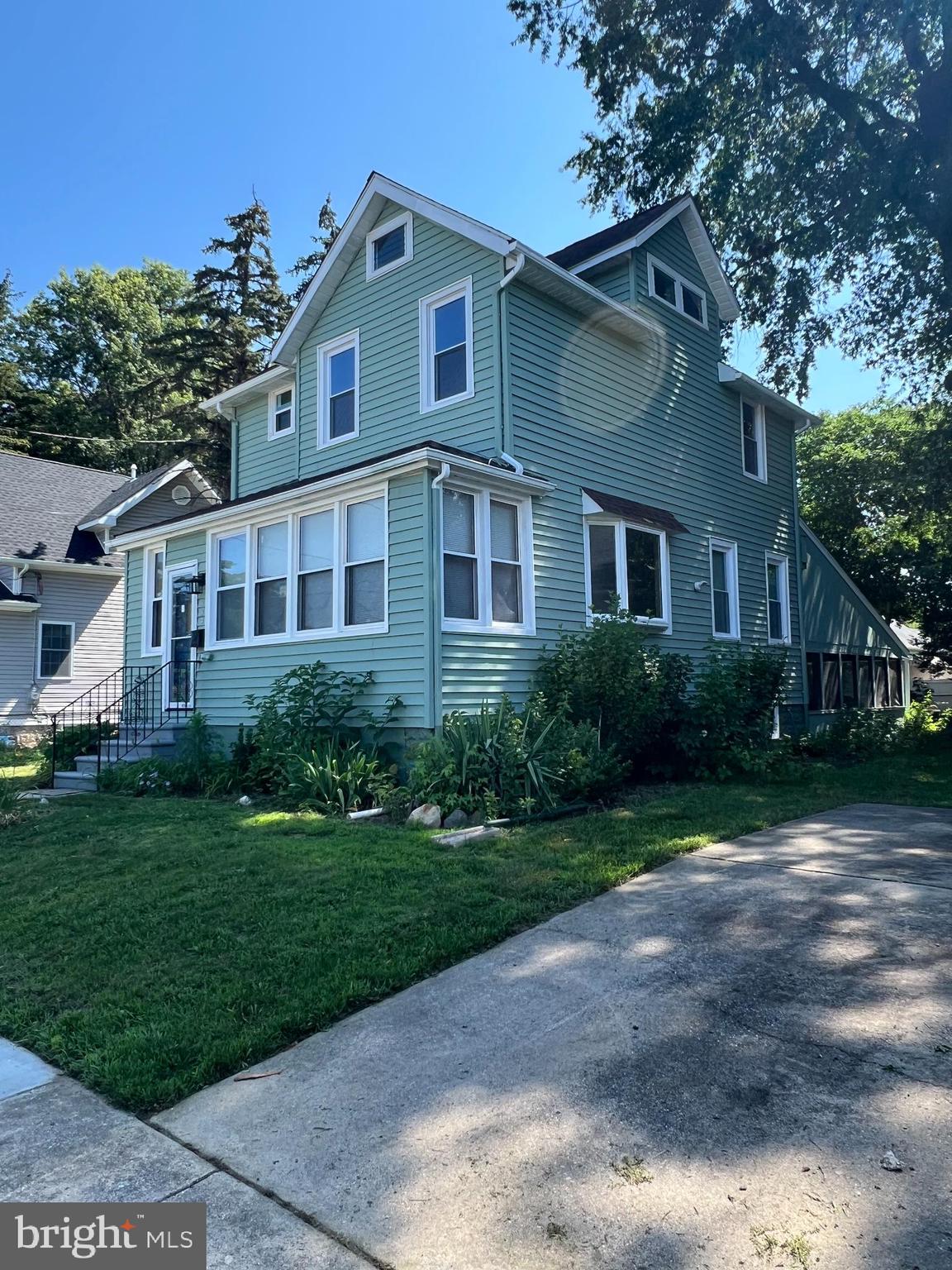 334 ROSALIND AVENUE