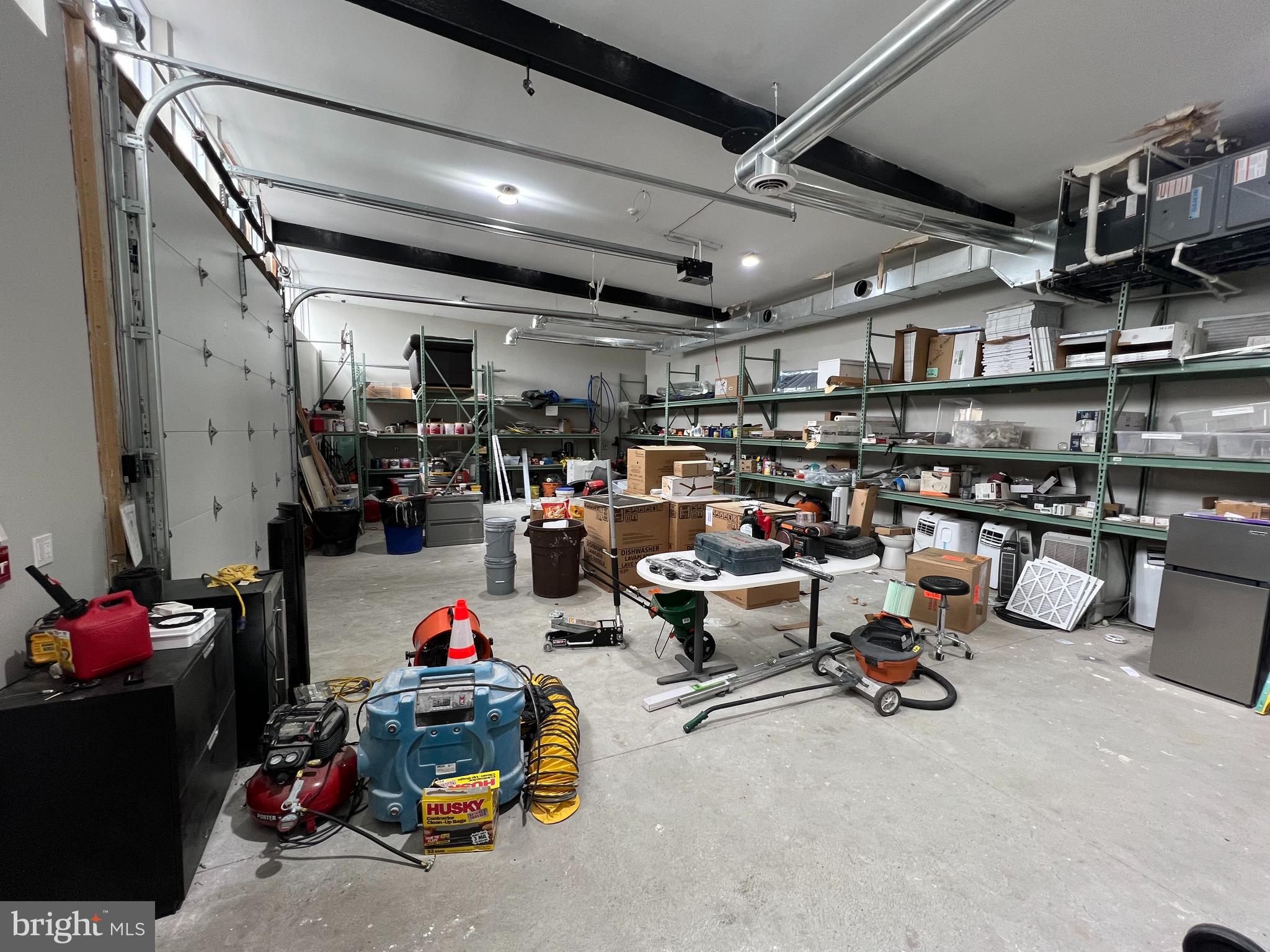 PORT RICHMOND - Commercial Lease