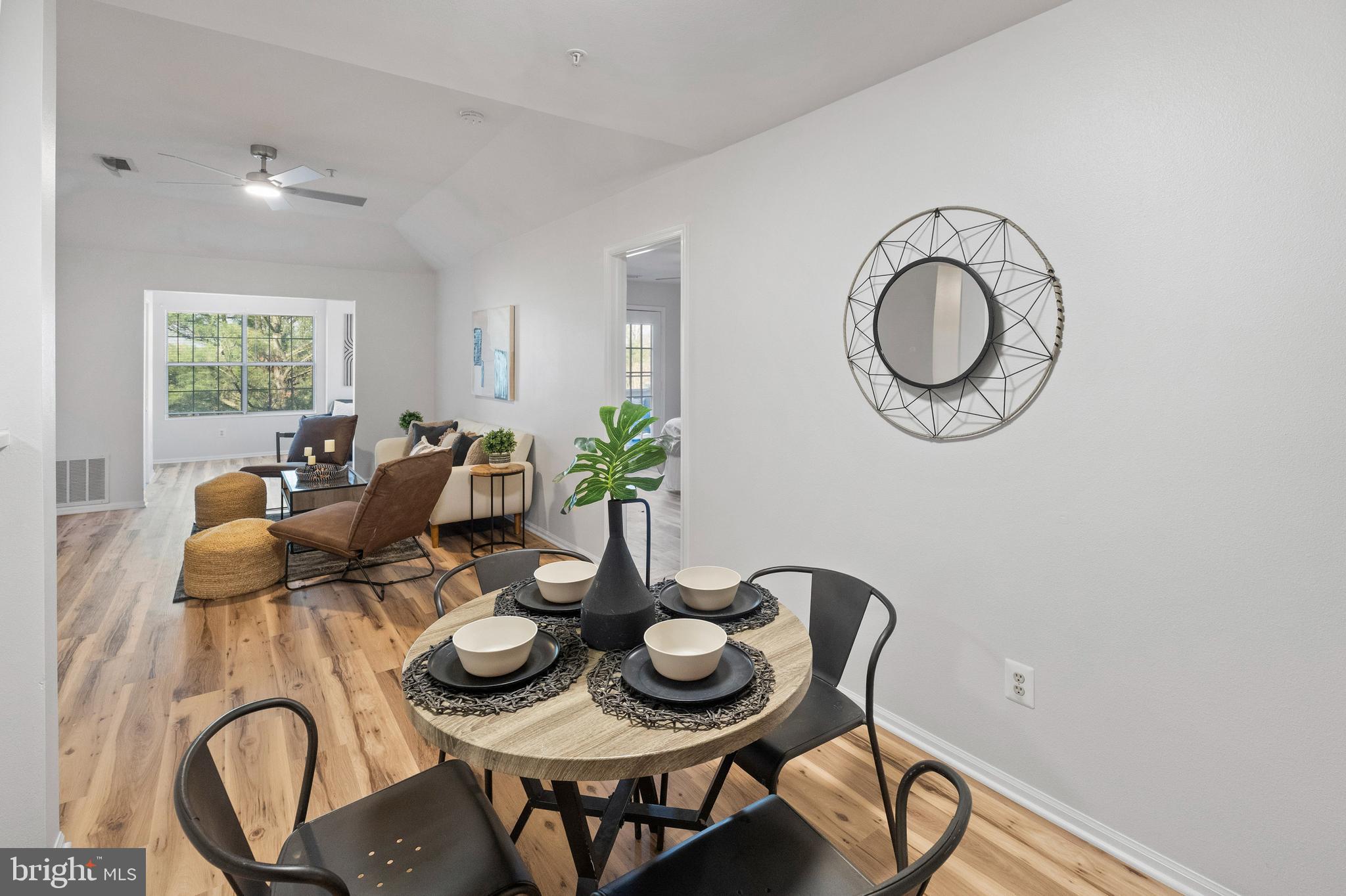 ENGLISH COUNTRY MANOR - Residential