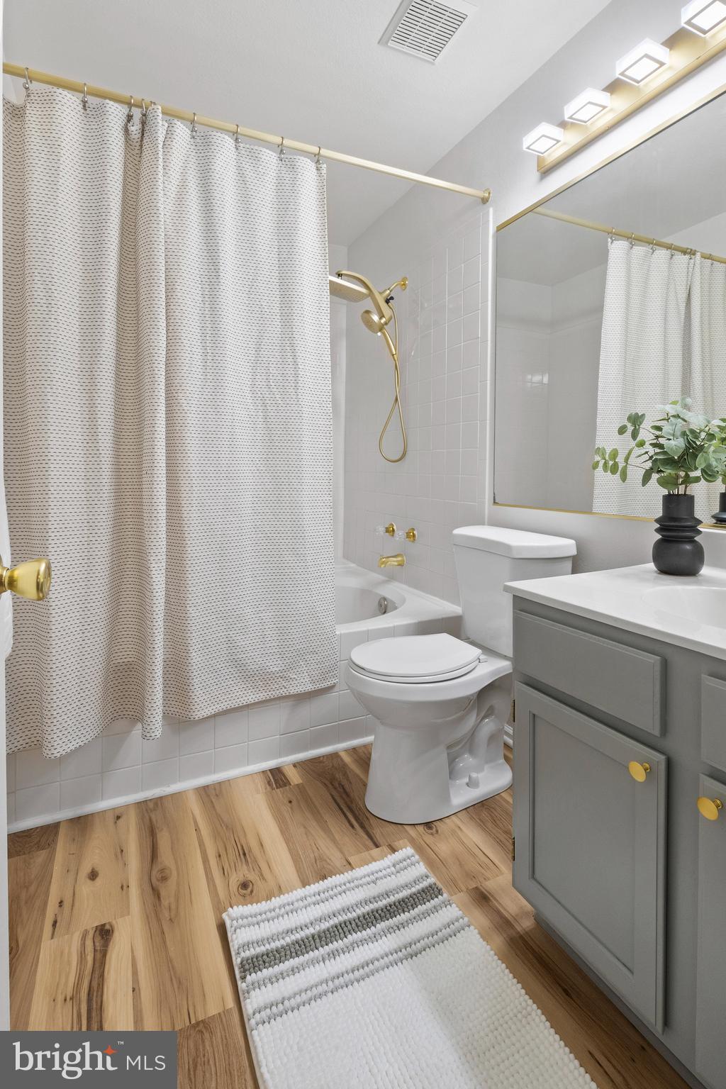 ENGLISH COUNTRY MANOR - Residential