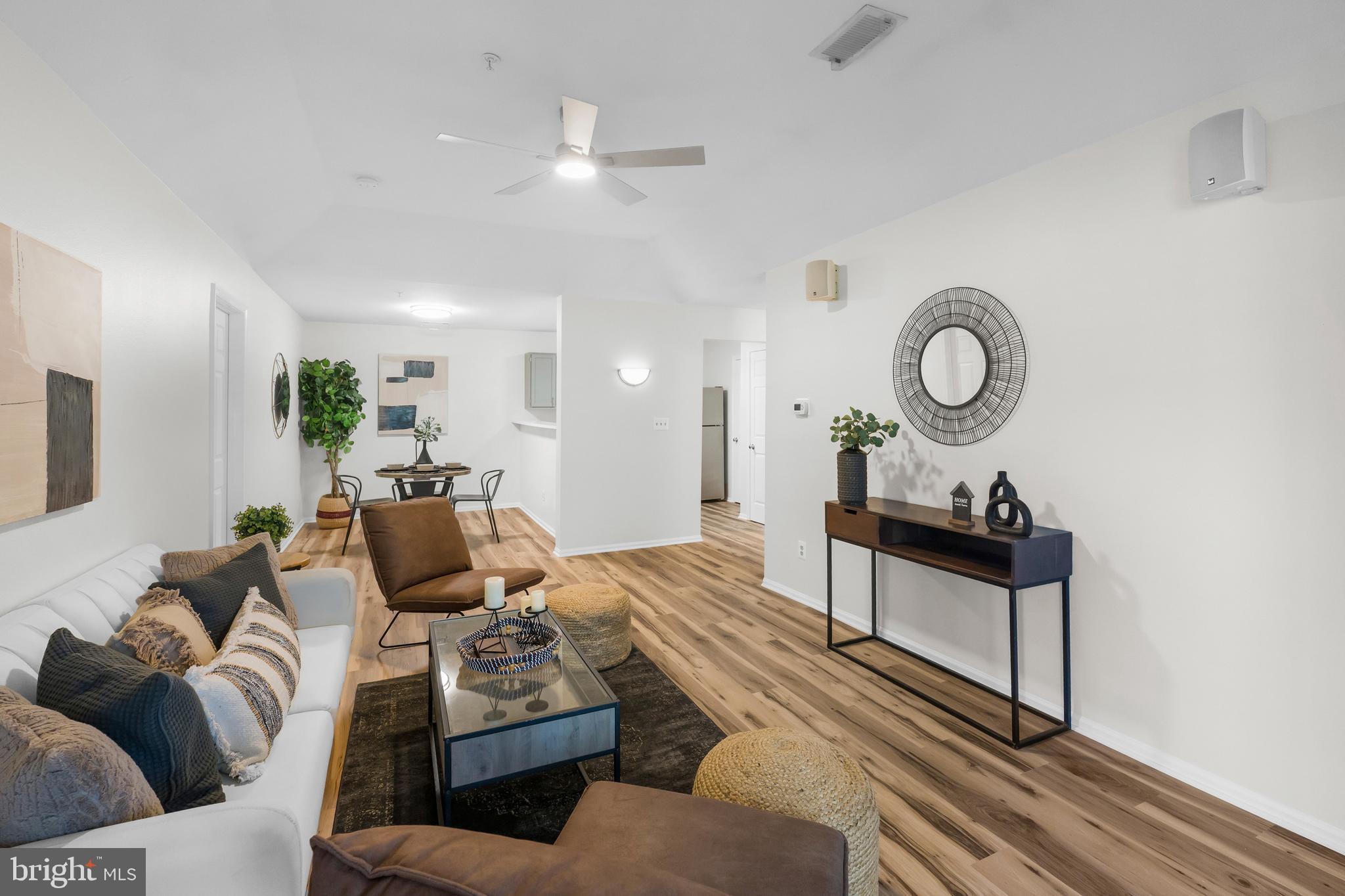 ENGLISH COUNTRY MANOR - Residential