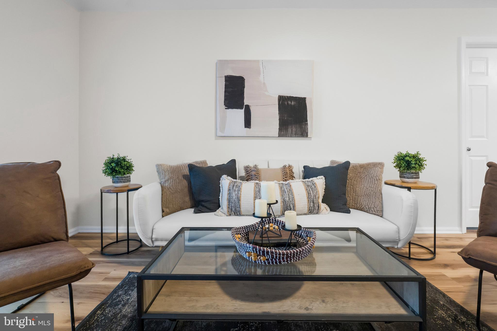 ENGLISH COUNTRY MANOR - Residential