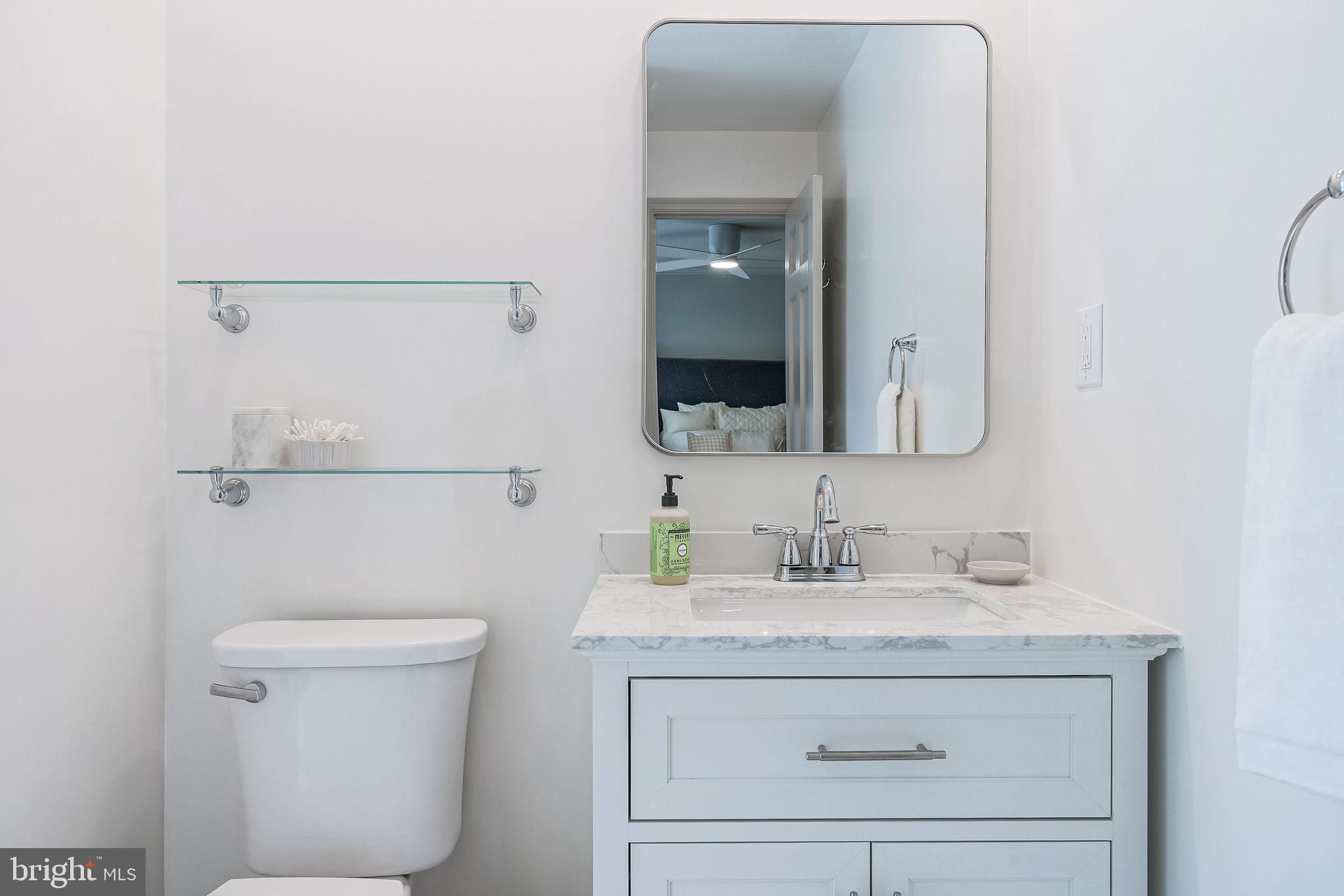 KINGS MANOR - Residential