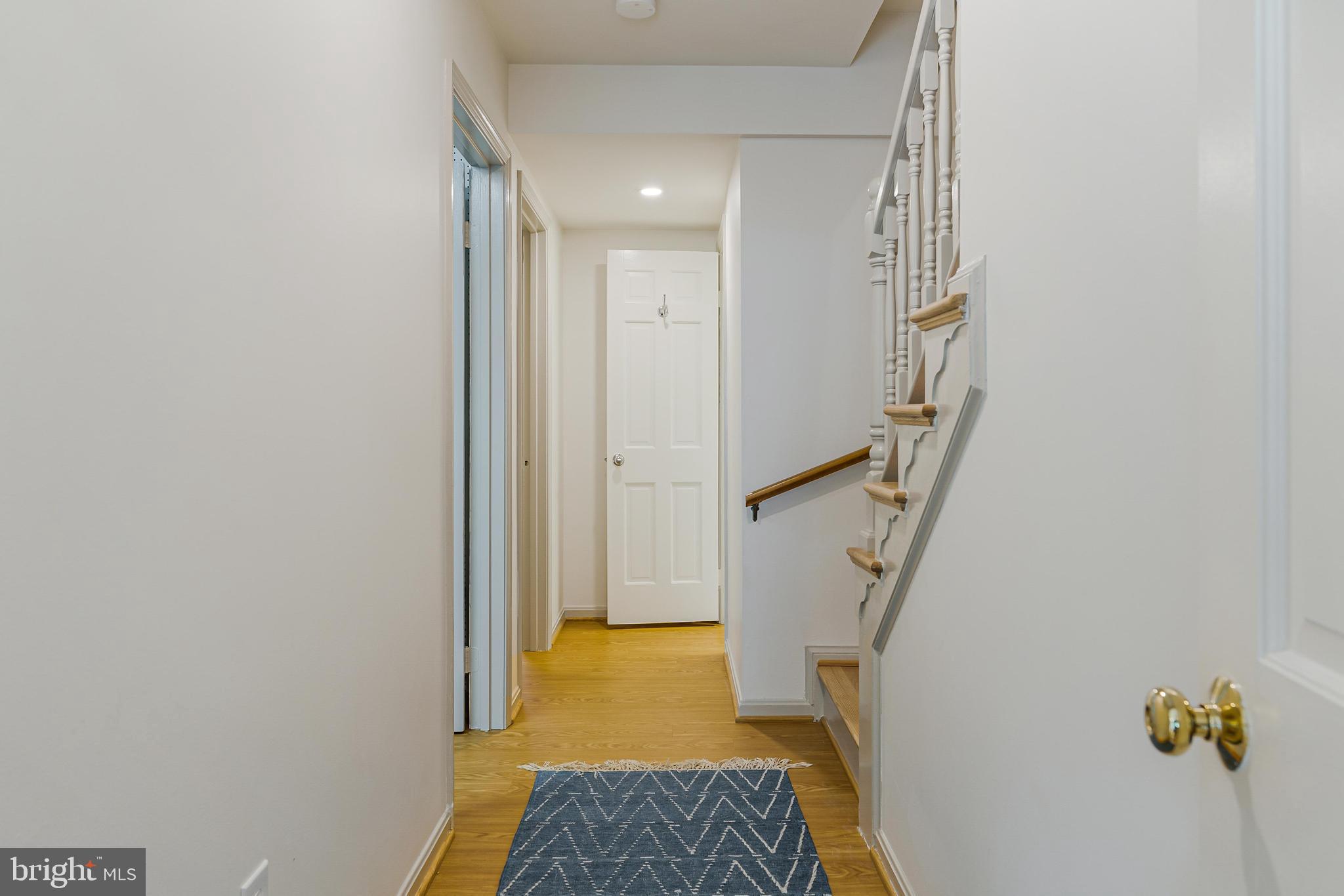 KINGS MANOR - Residential