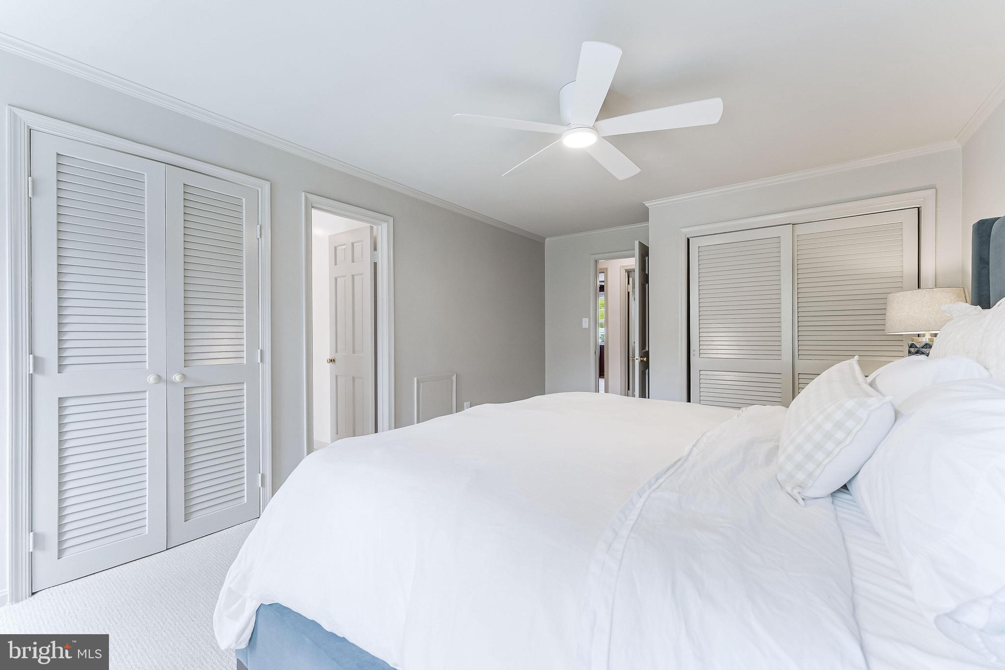 KINGS MANOR - Residential