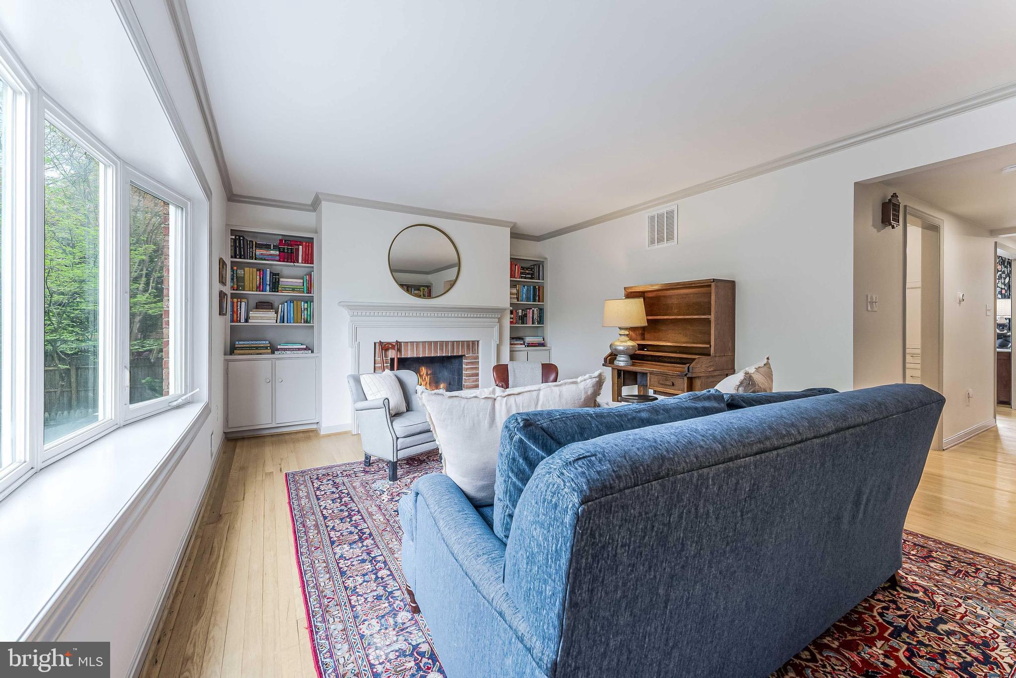 KINGS MANOR - Residential