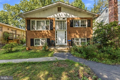 Photo of 1644 La Salle Avenue, MCLEAN, VA 22102 (MLS # VAFX2323200)