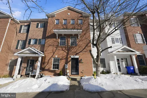 18733 Falling River Drive, Gaithersburg, MD MLS: MDMC2213774