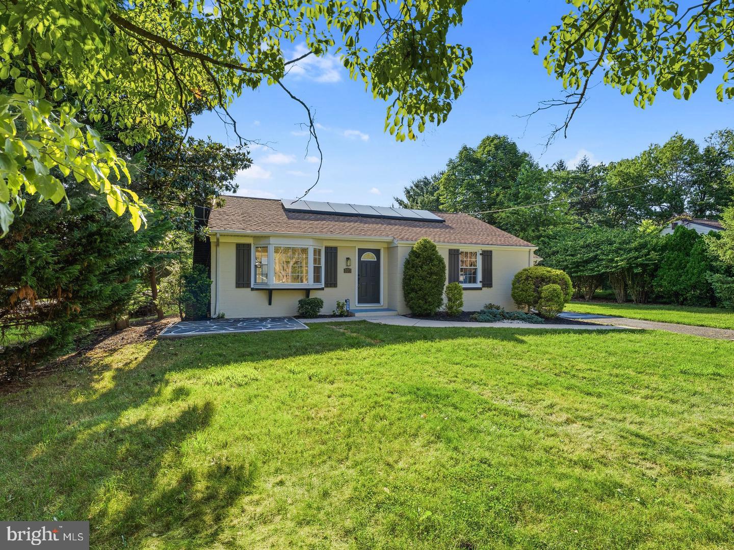 223 N CROPWELL ROAD