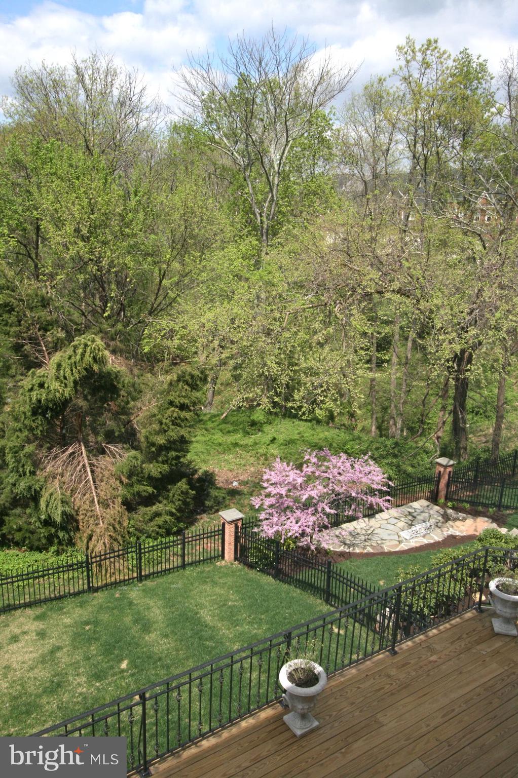 RIVER CREEK - Residential Lease