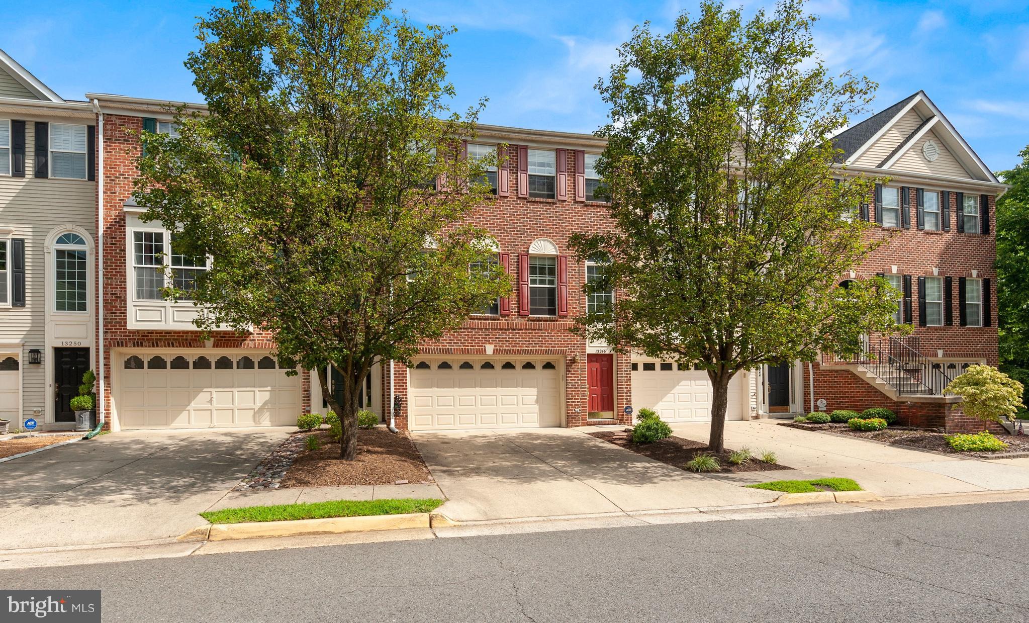 FAIR LAKES GLEN - Residential