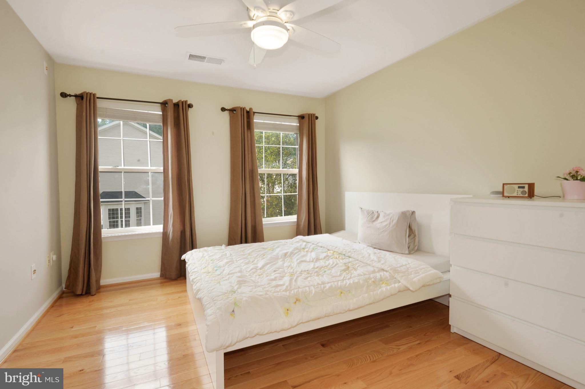 FAIR LAKES GLEN - Residential