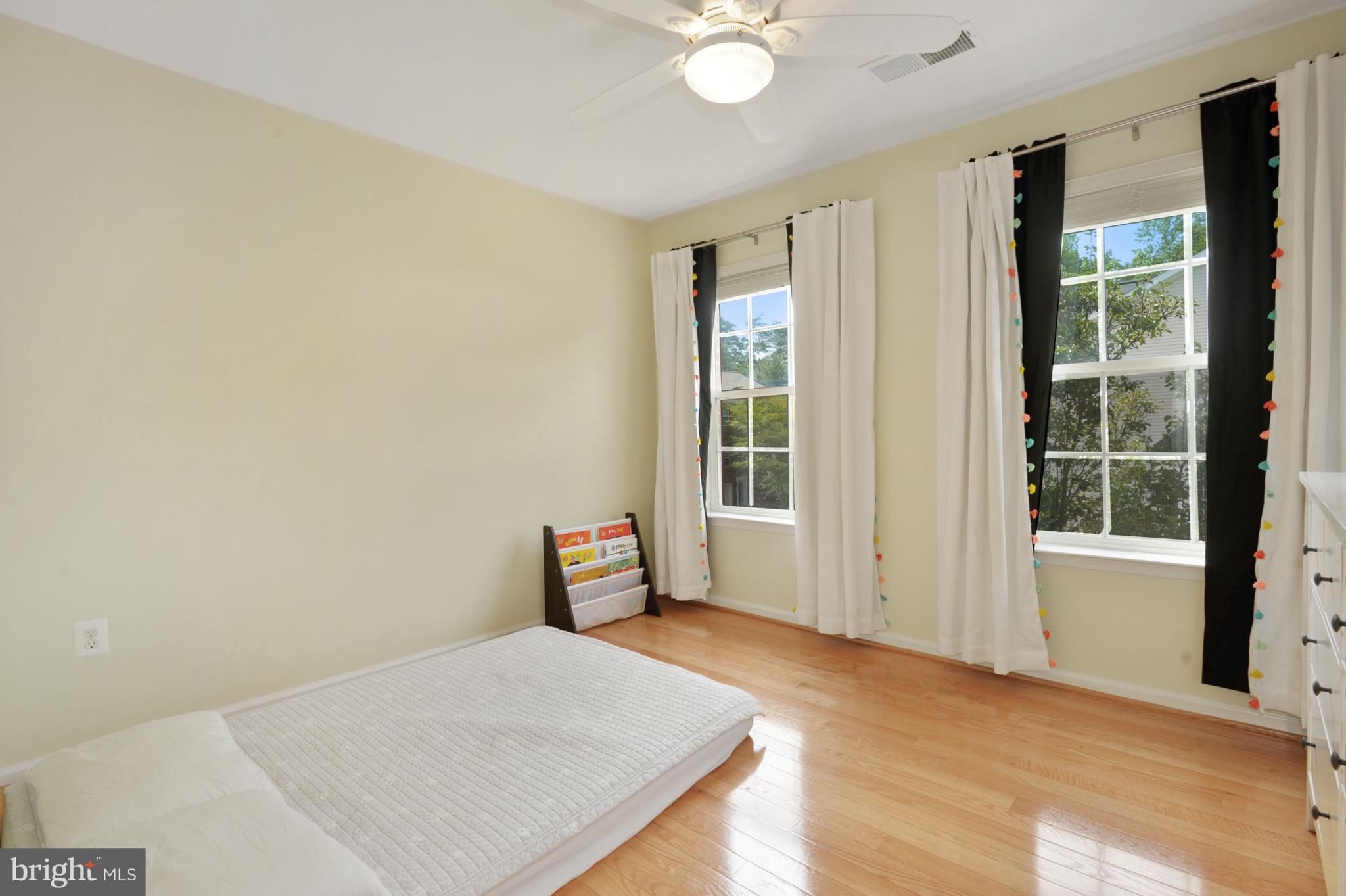 FAIR LAKES GLEN - Residential