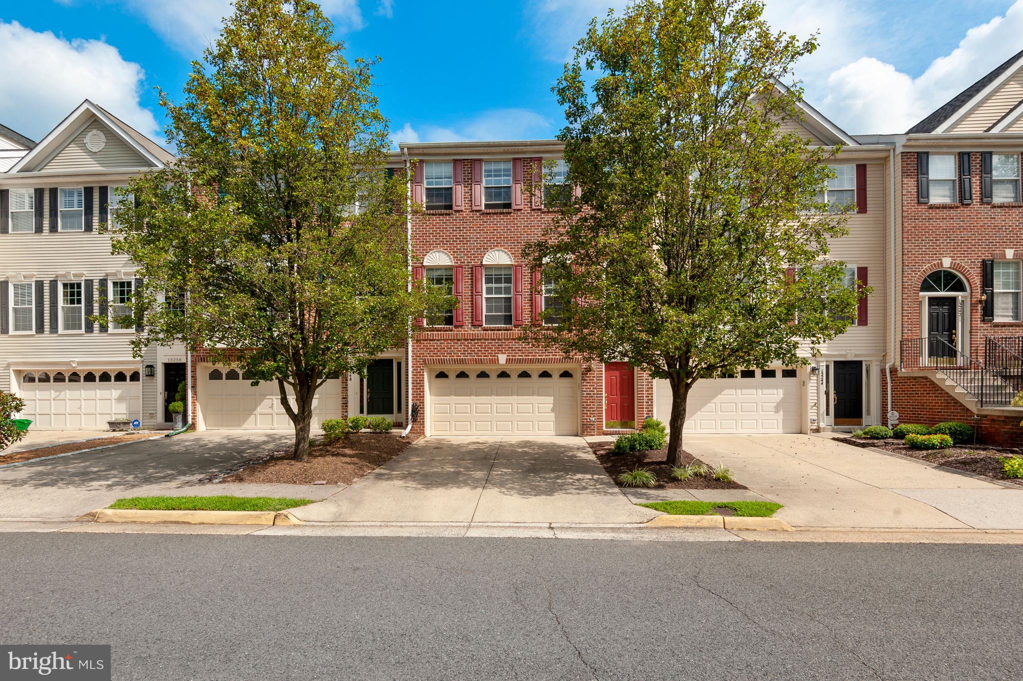 FAIR LAKES GLEN - Residential