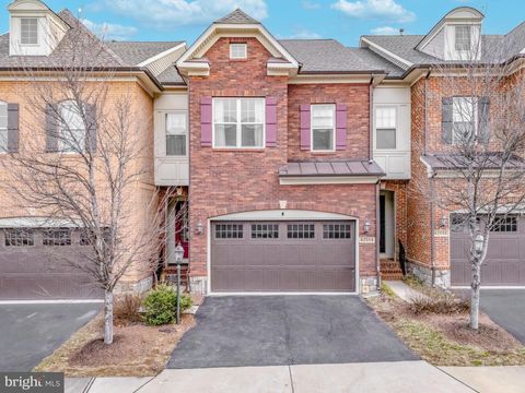 42554 DREAMWEAVER DRIVE BRAMBLETON VA 20148