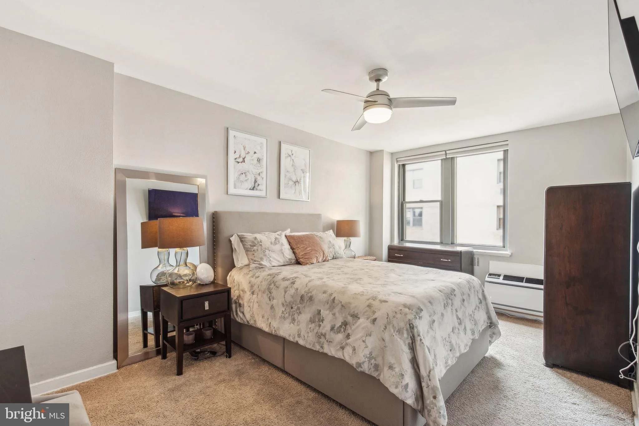 Philadelphia, Pennsylvania 19130, United States, 1 Bedroom Bedrooms, ,1 BathroomBathrooms,Residential,Pending,102902