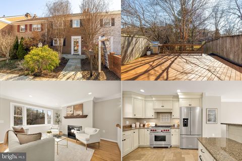 Photo of 6068 Hardwick Place, FALLS CHURCH, VA 22041 (MLS # VAFX2294602)