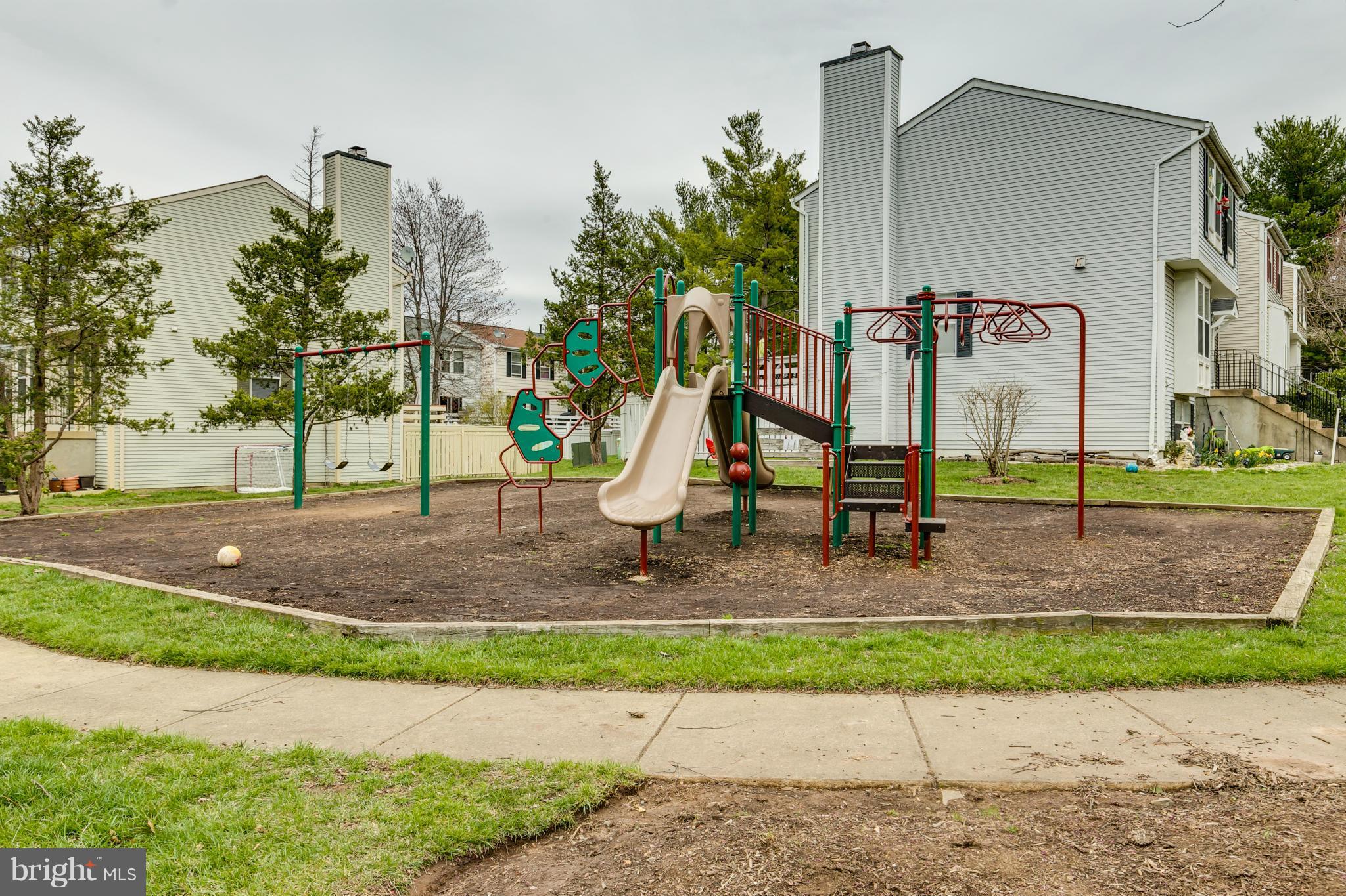 RESTON - Residential