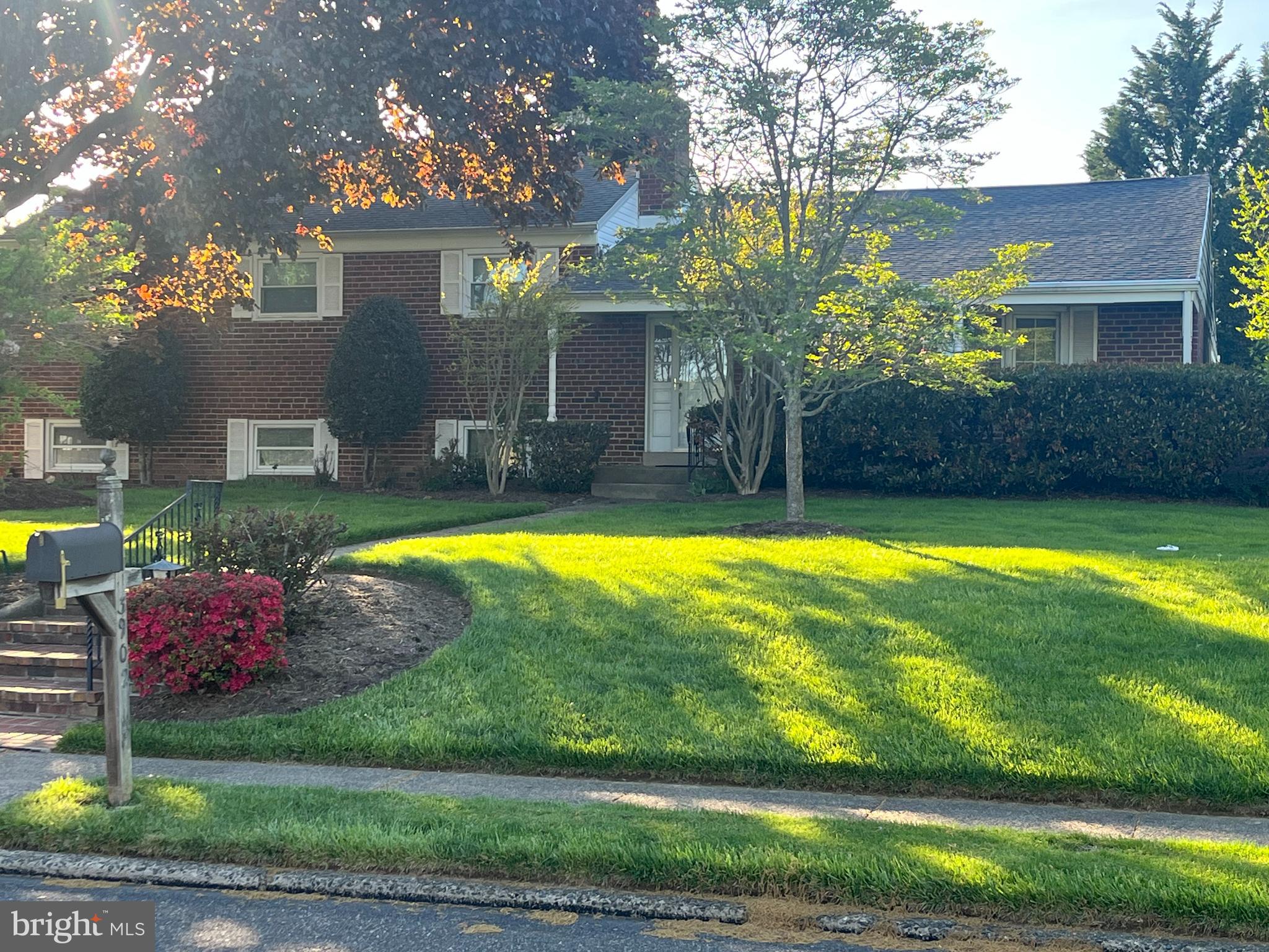 3902 SHELLEY ROAD