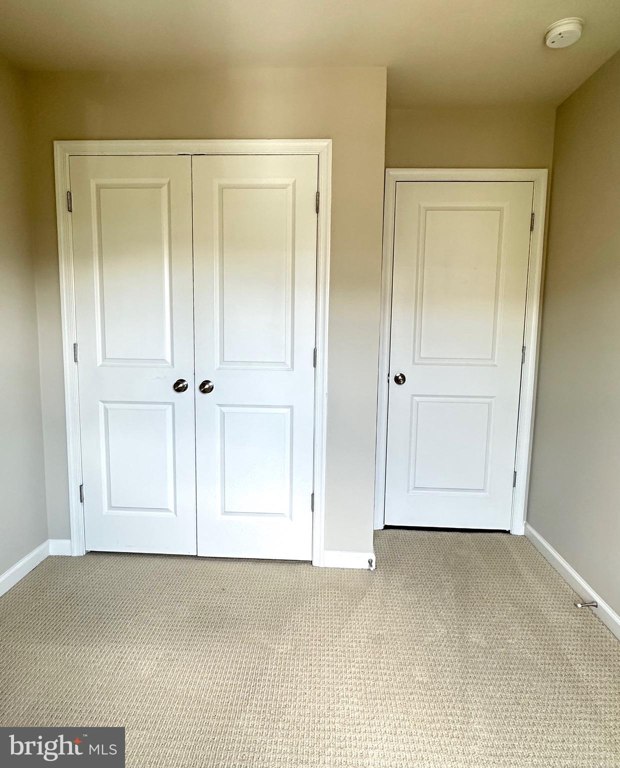 VILLAGE AT WOODSTREAM - Residential Lease