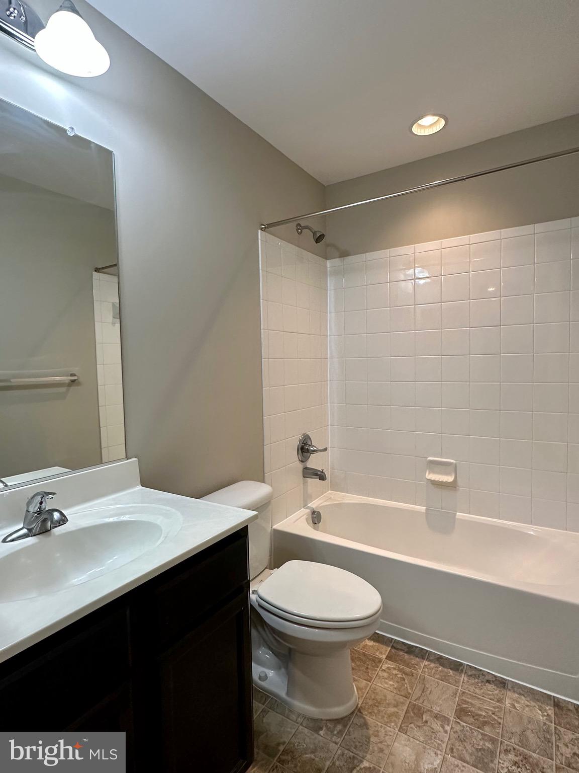 VILLAGE AT WOODSTREAM - Residential Lease