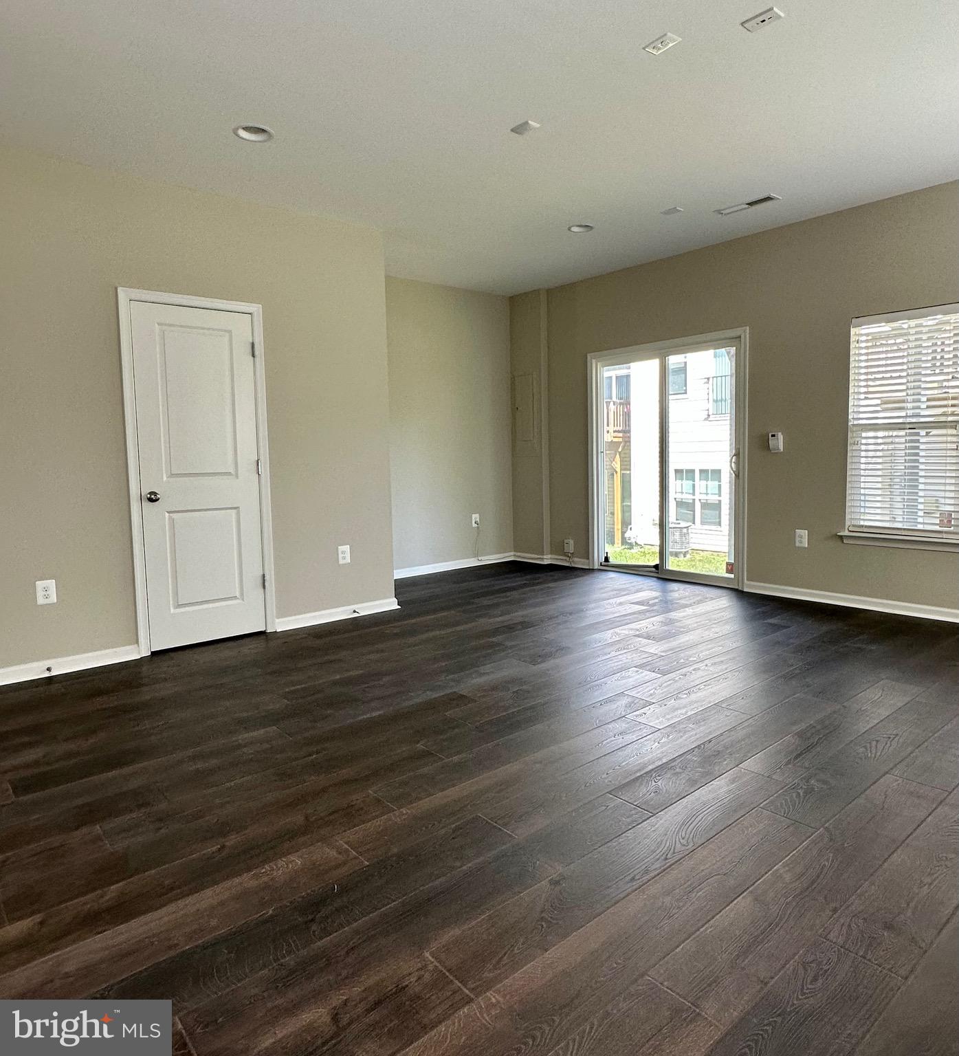 VILLAGE AT WOODSTREAM - Residential Lease