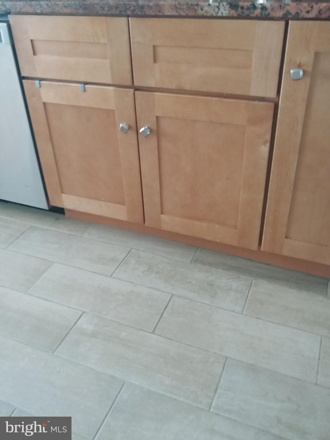 PROMENADE TOWERS - Residential