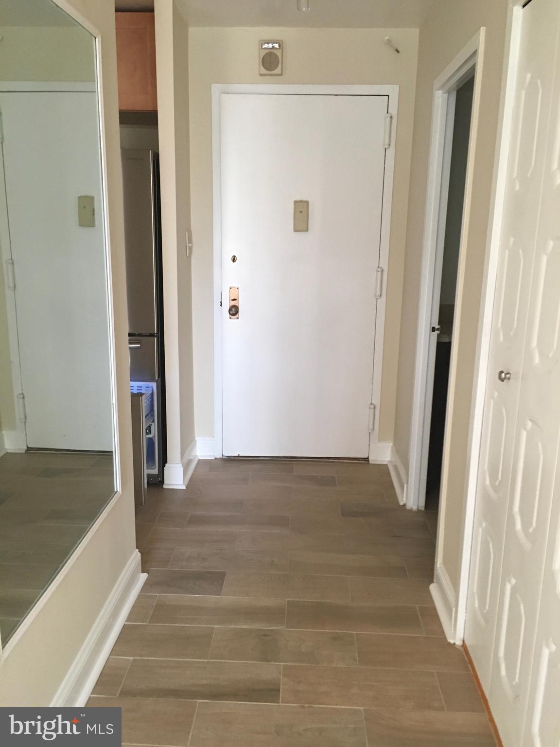 PROMENADE TOWERS - Residential