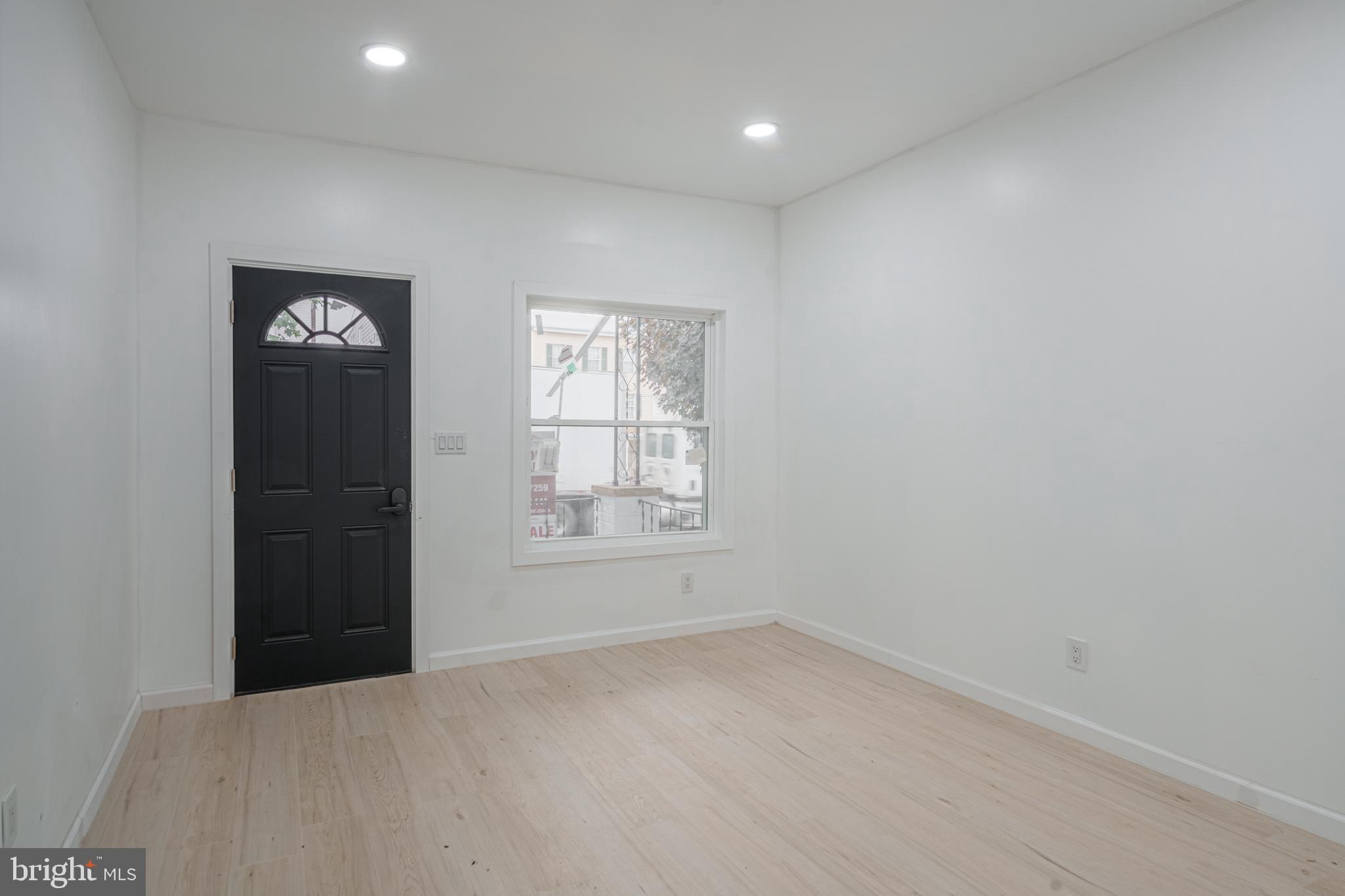 NONE AVAILABEL - Residential