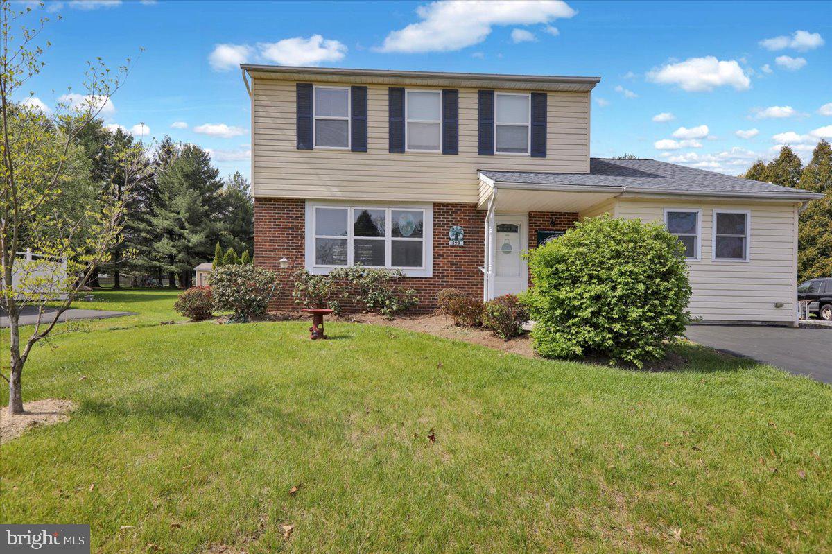 490 CHESWYCK DRIVE