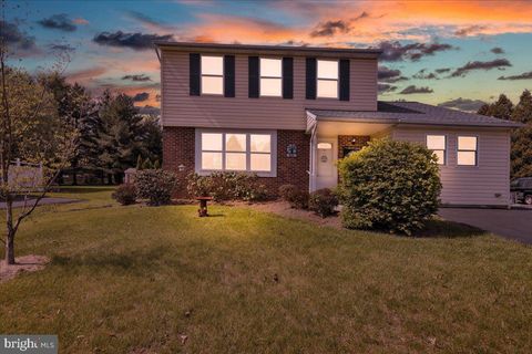 490 CHESWYCK DRIVE HARLEYSVILLE PA 19438