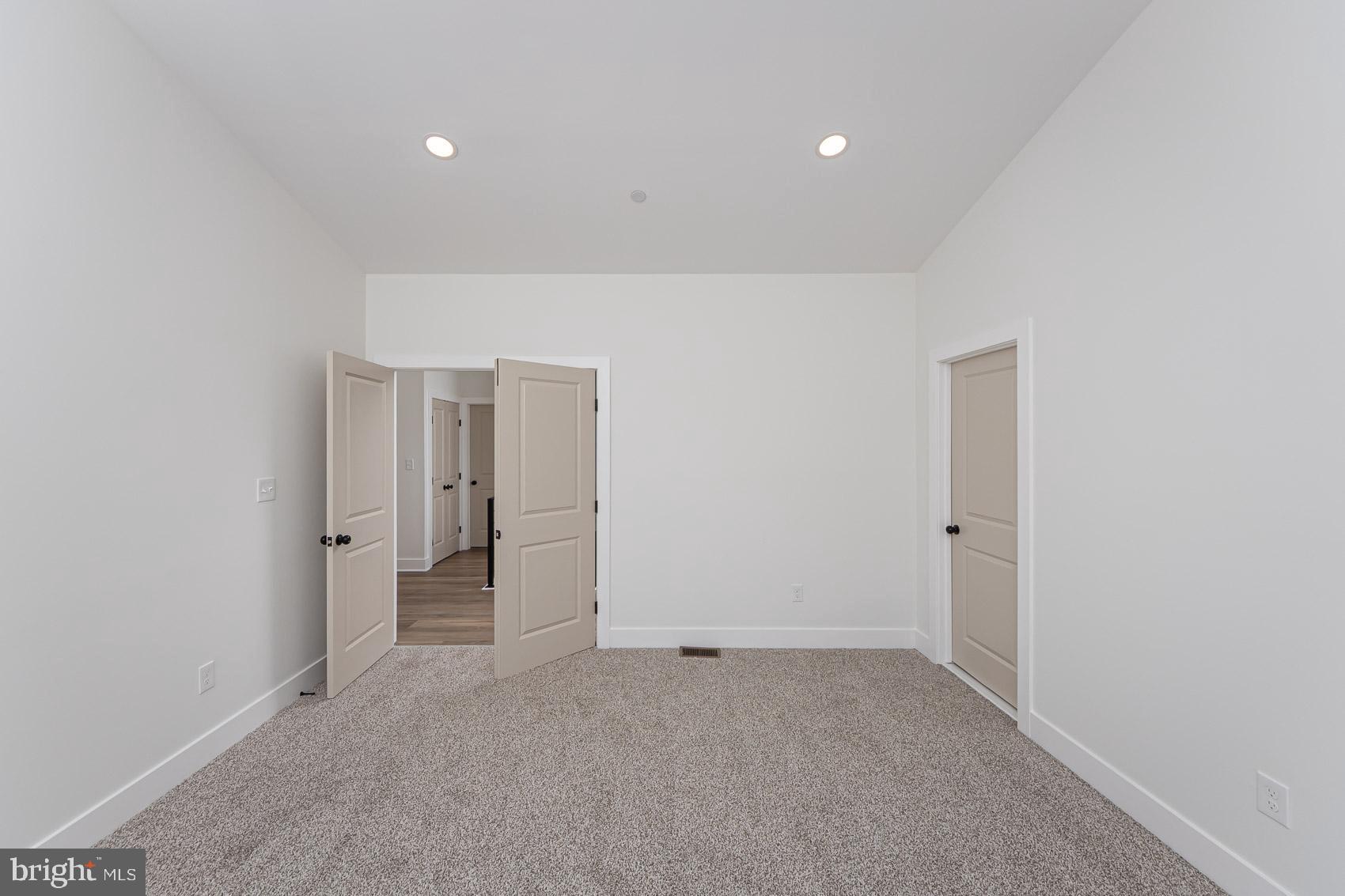 DEERFIELD - Residential