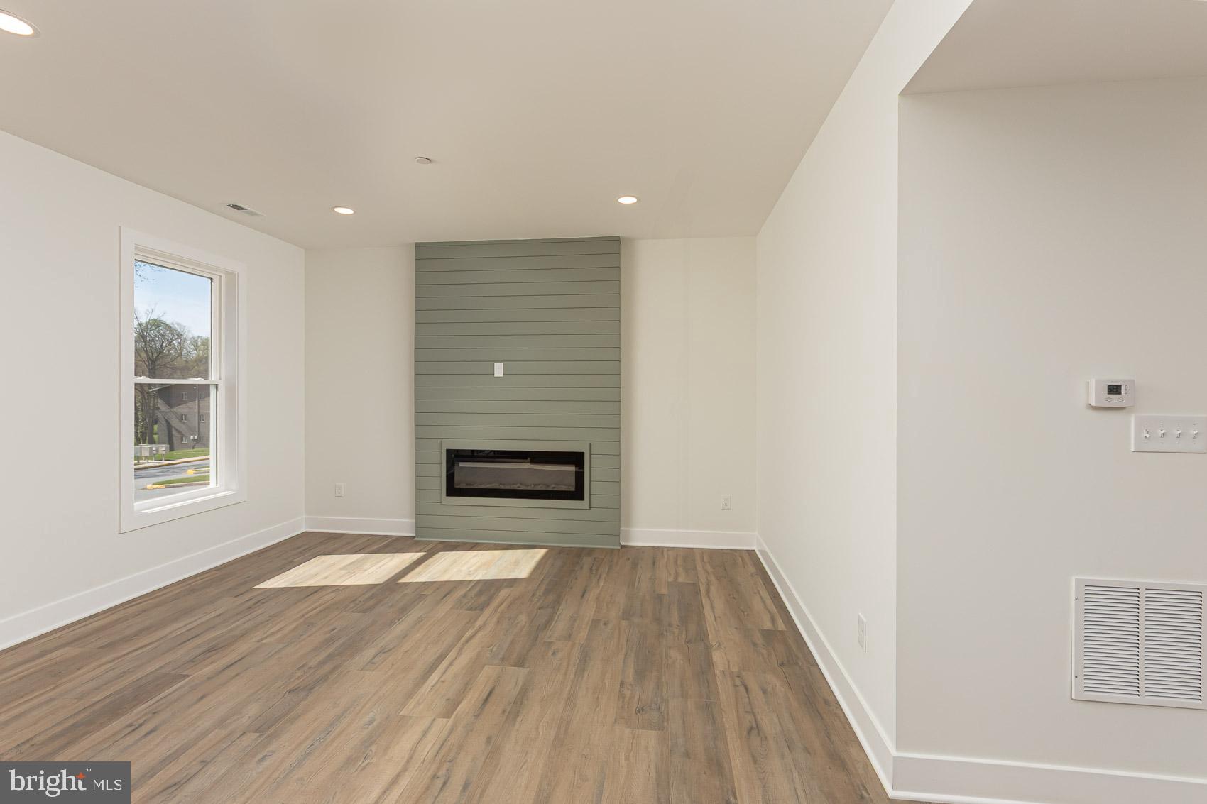 DEERFIELD - Residential