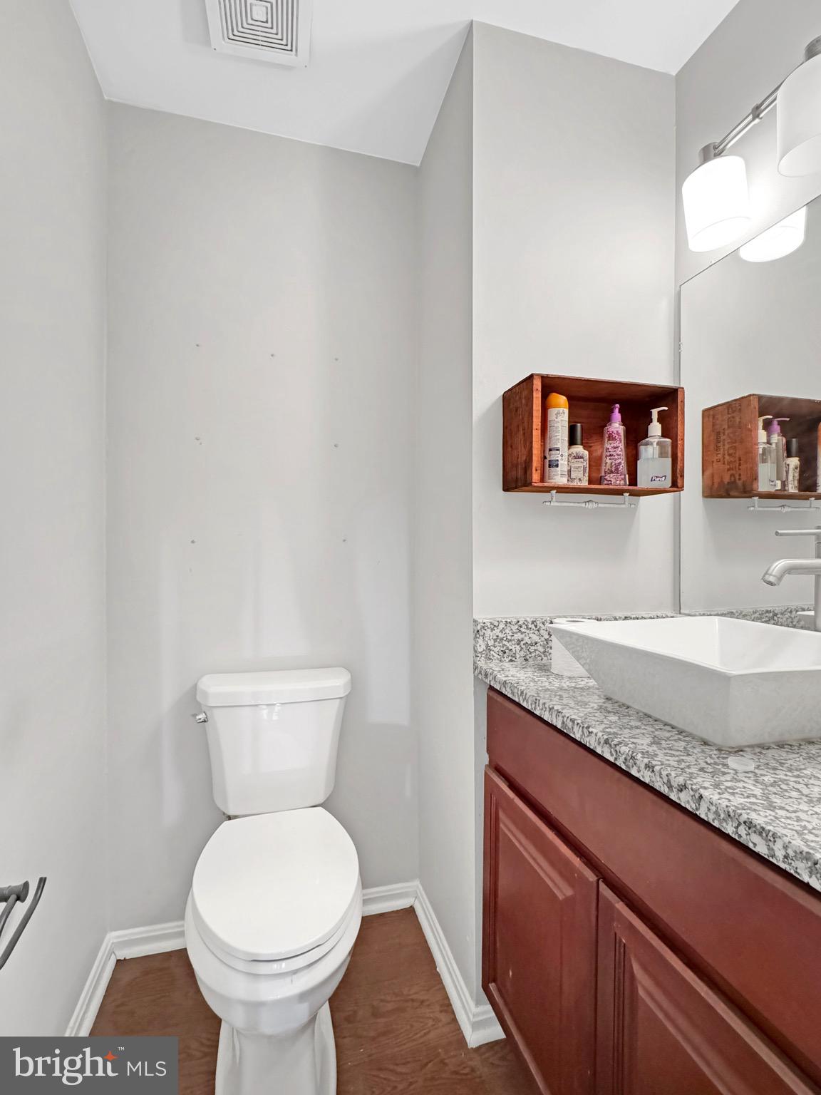 LONGSTREET COMMONS - Residential