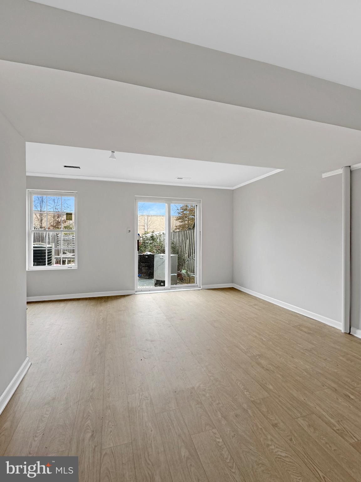 LONGSTREET COMMONS - Residential