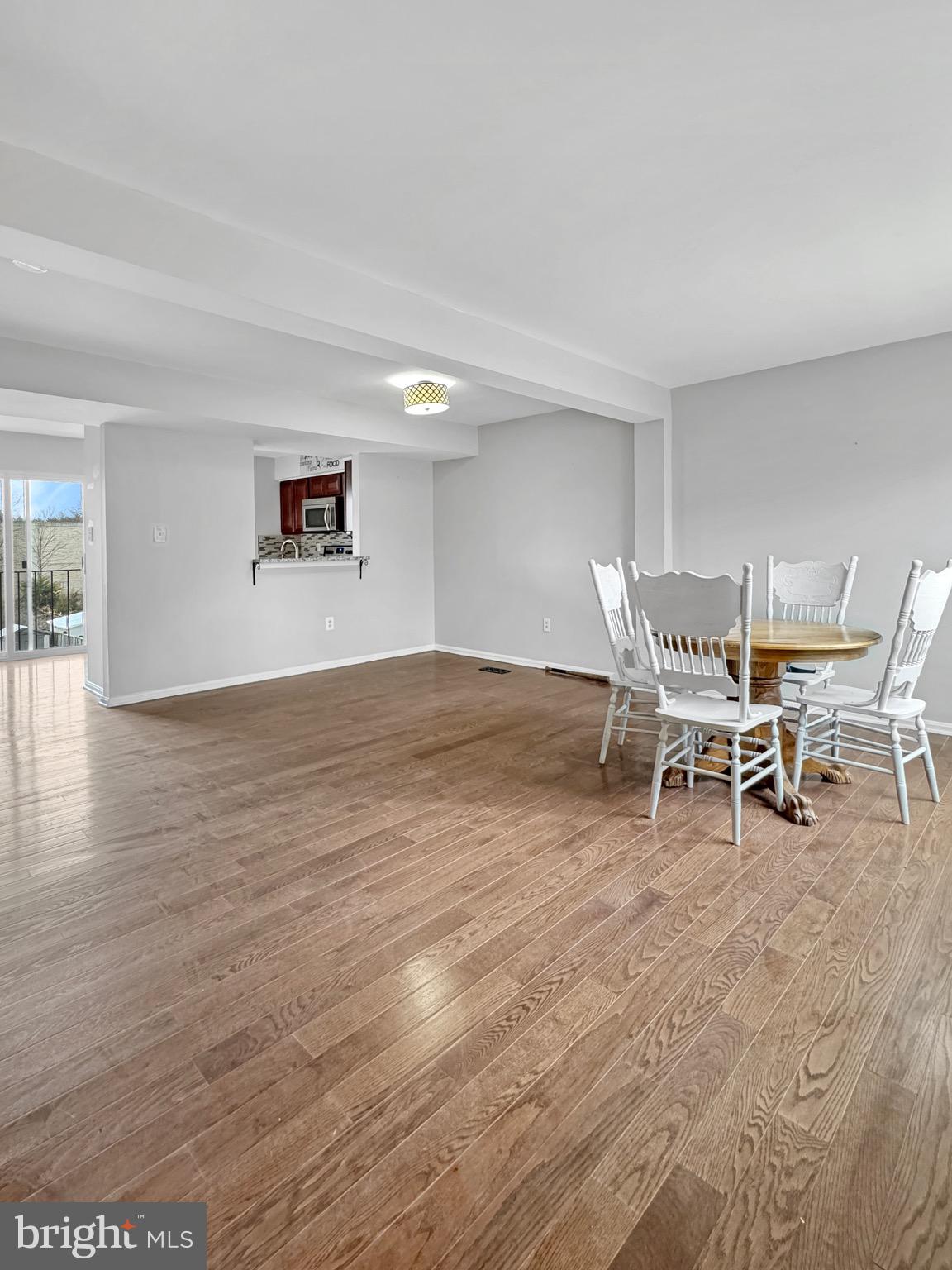 LONGSTREET COMMONS - Residential