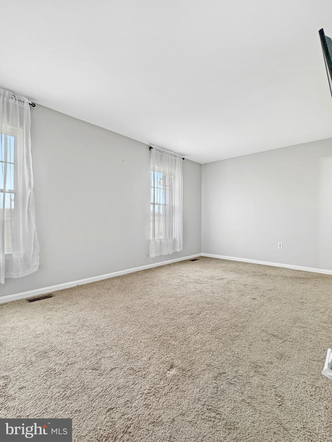 LONGSTREET COMMONS - Residential