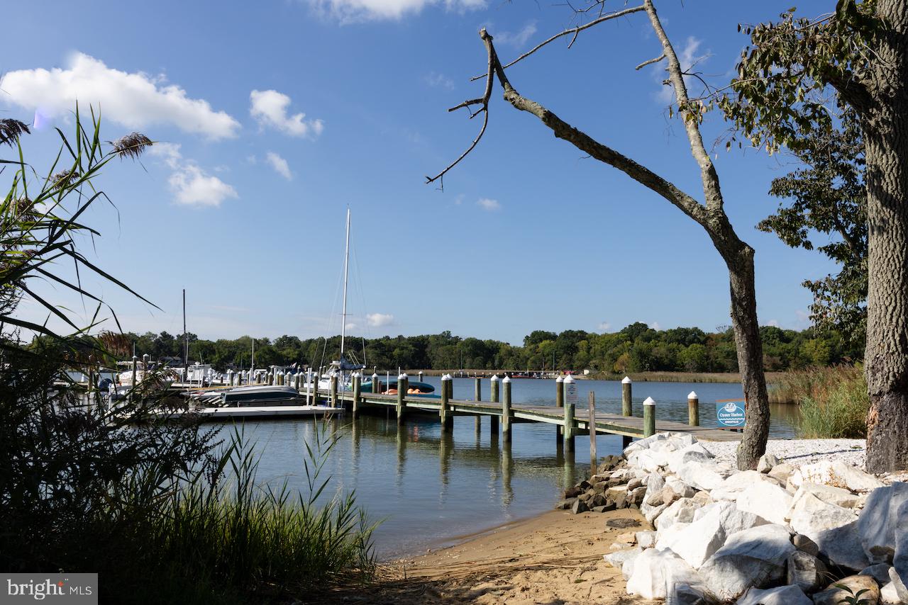 1326 HARBOR ROAD